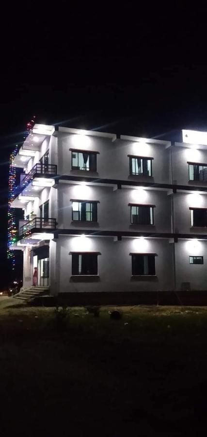 Hotel Kanthak Rummindei Buitenkant foto
